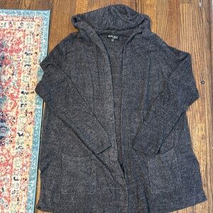 Barefoot dreams cardigan.